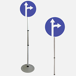 Знак дорожный "Движение прямо или направо" ПВХ 4.1.4 на стойке с основанием светоотражающий